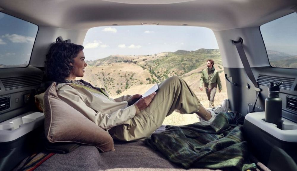 No es una furgoneta ni un camper, es ya el nuevo y pionero SUV que te deja hasta acampar dentro No es una furgoneta ni un camper, es ya el nuevo y pionero SUV que te deja hasta acampar dentro
