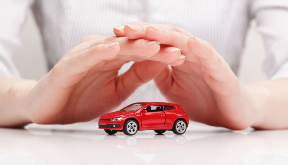 Seguro a primer riesgo del coche Seguro a primer riesgo del coche