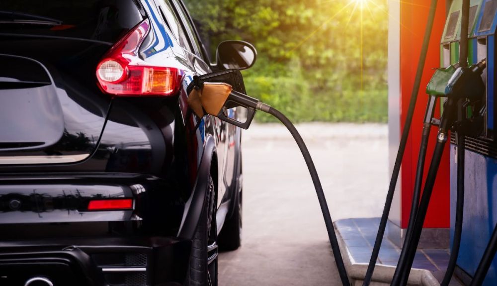 Escándalo en una gasolinera: más de 100 coches afectados por repostar gasolina adulterada con agua Escándalo en una gasolinera: más de 100 coches afectados por repostar gasolina adulterada con agua